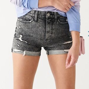 So High-Rise Mom Short